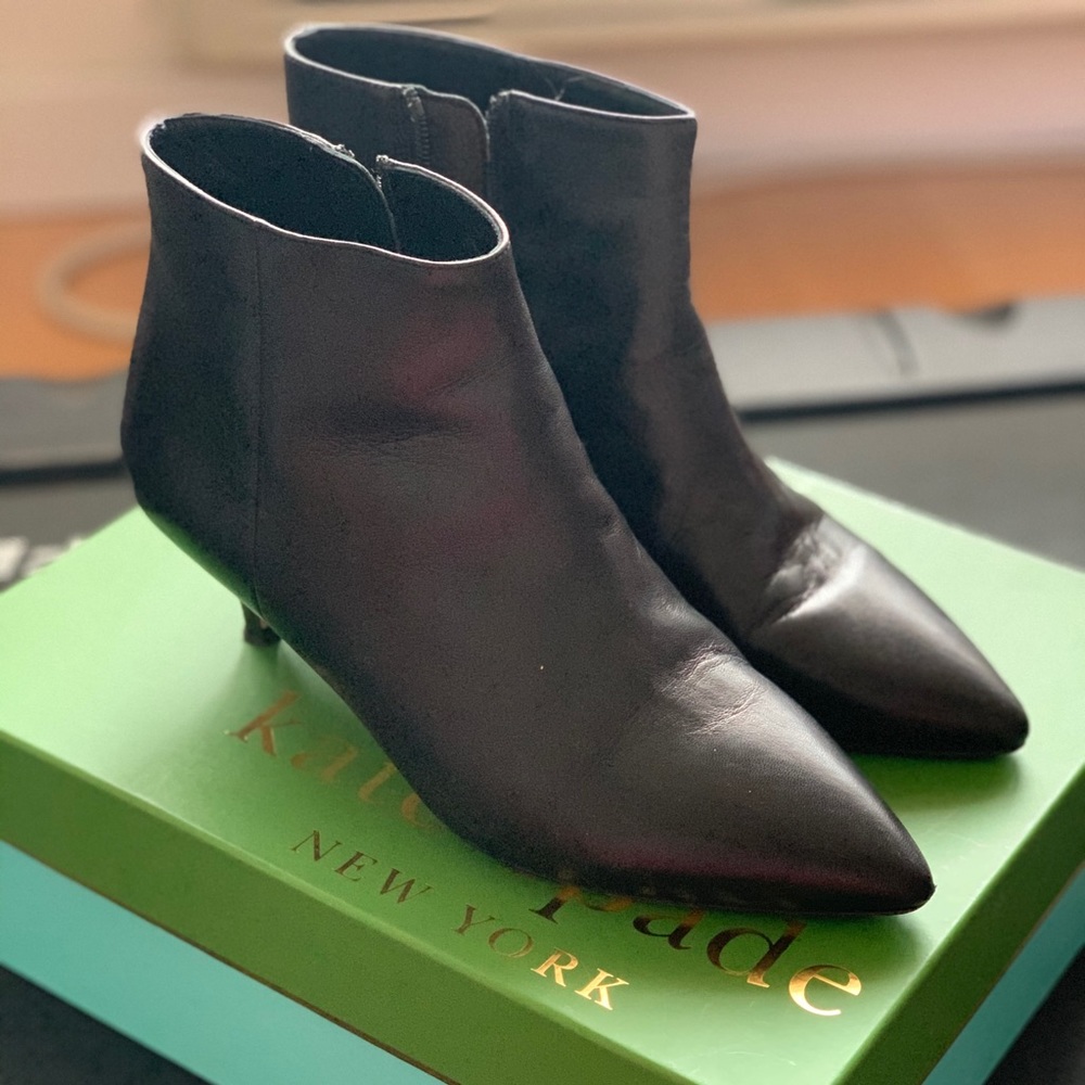 Kate spade leather bootie made in Italy